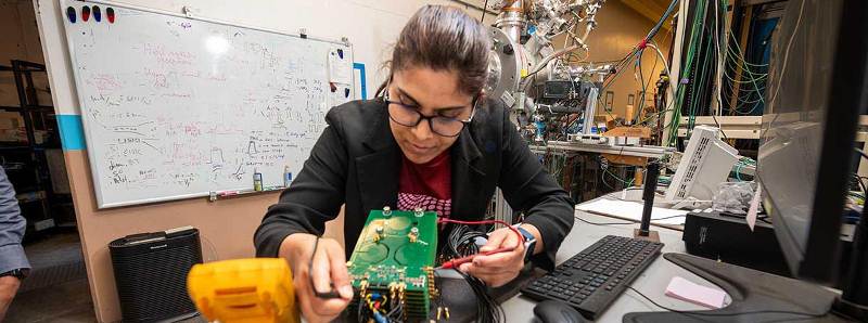 I laser a femtosecondi guidano l'innovazione quantistica